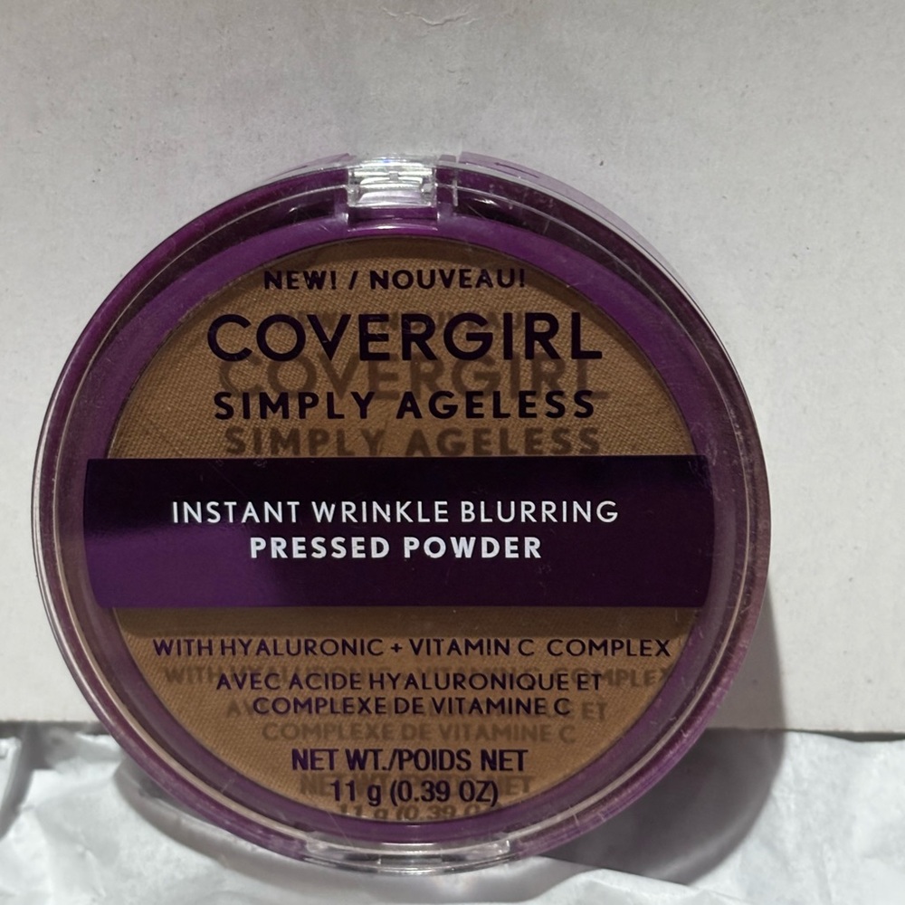COVERGIRL Tan and Purple Setting Powder
